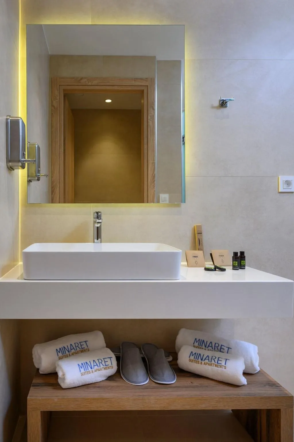 Room, Minaret Suites & Apartments, Crete