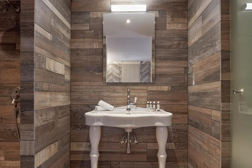 SUITE STANDARD Room, 18 Micon Street, Athens