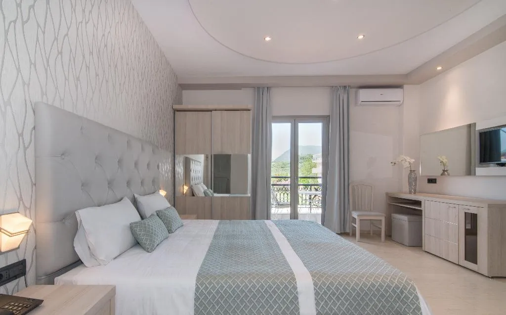 TRIPLE SUPERIOR WITH BALCONY Room, Tzante Hotel Zakynthos | Adults Only, Zante