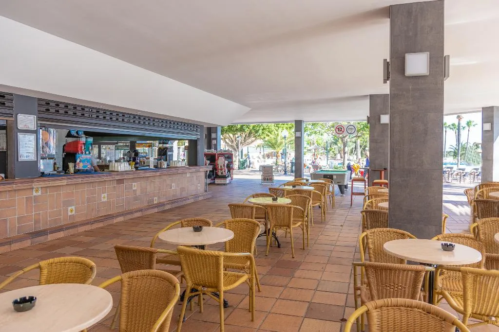 Restaurant, Club Cala Romani, Majorca