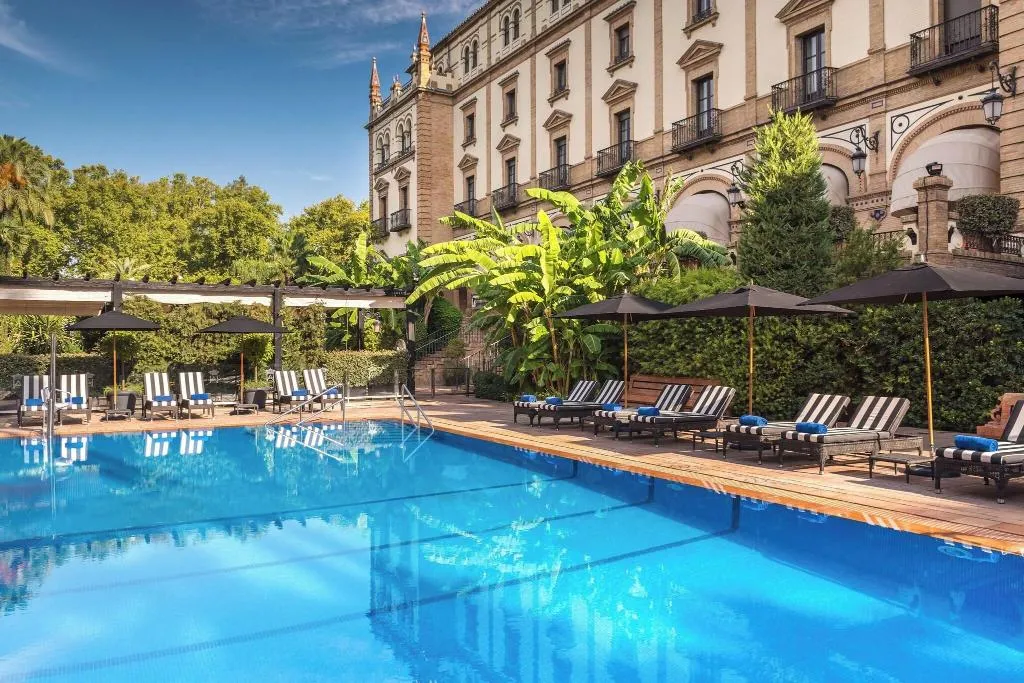 Pool, Alfonso XIII, Seville