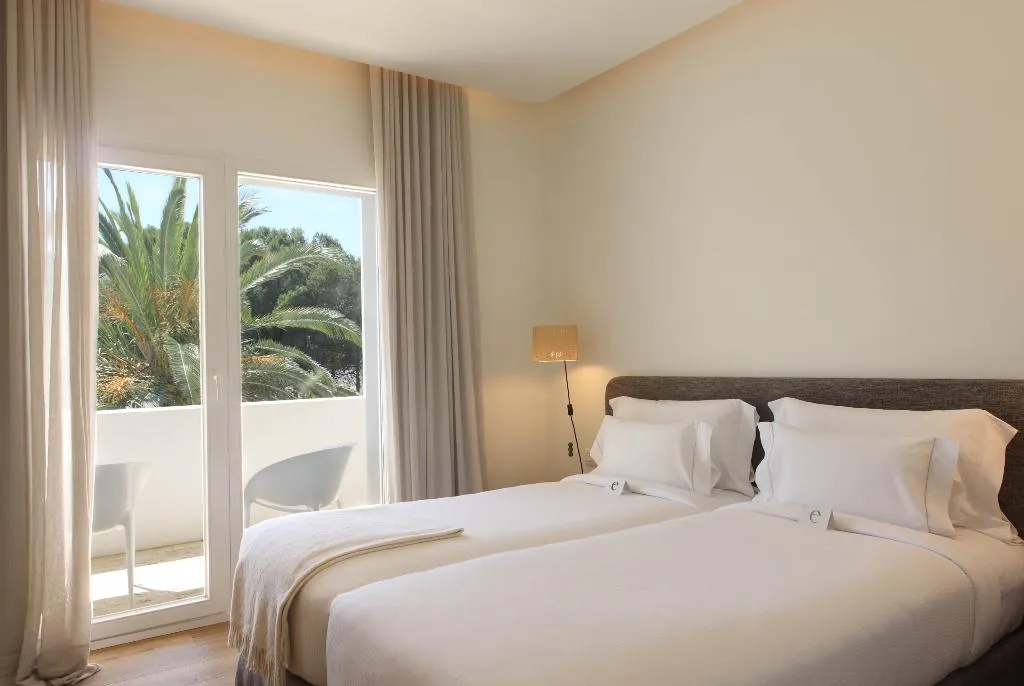 DOUBLE GARDEN VIEW Room, Hostal Spa Empuries, Costa Brava