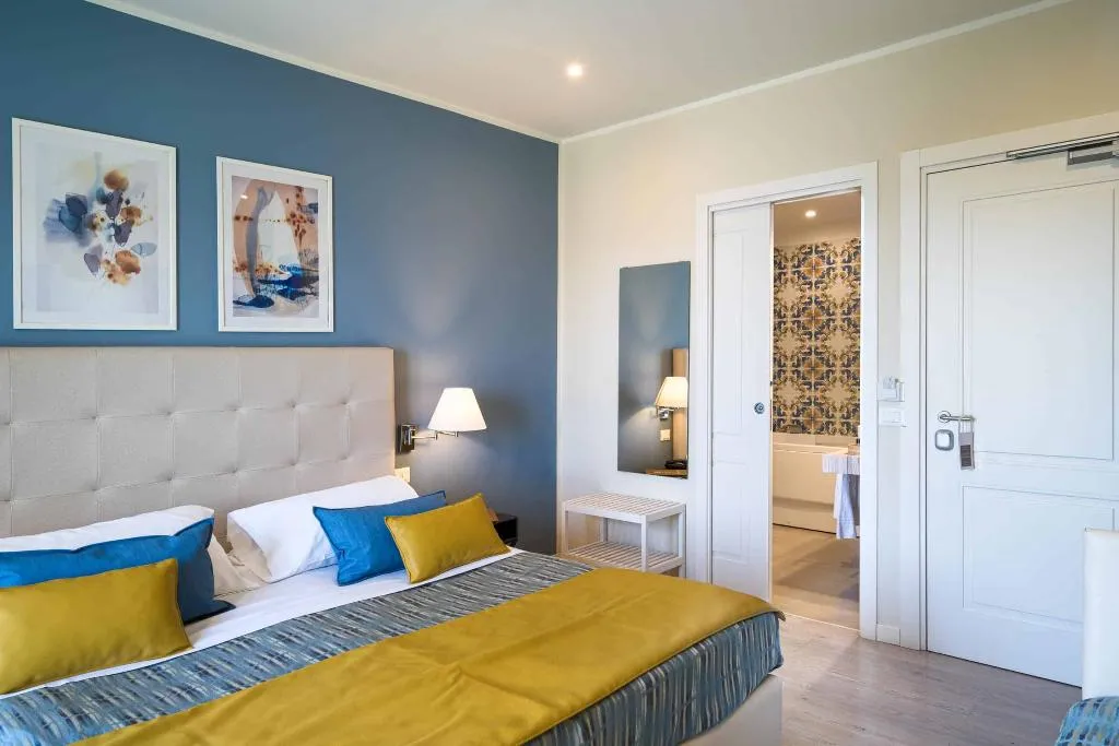DOUBLE SUPERIOR SEA FRONT Room, Hotel Rivage Taormina, Taormina