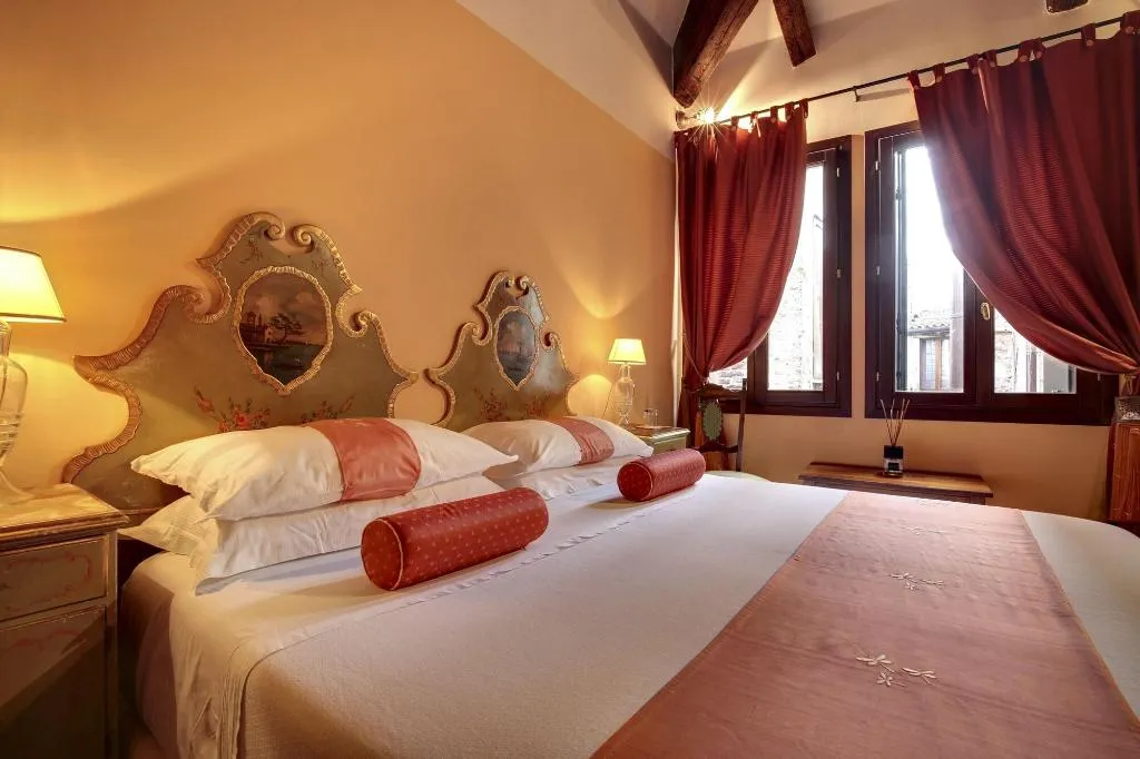 Room, La Villeggiatura, Venice