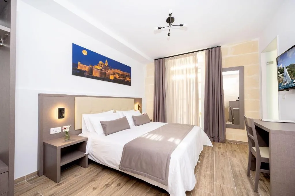 Room, C4 Retreats Gozo, Gozo