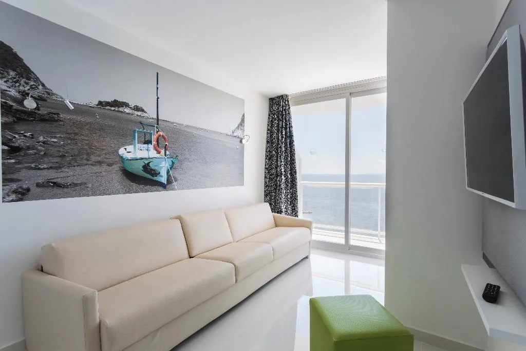 JUNIOR SUITE CAPACITY 2 WITH AIR CONDITIONING Room, Sirenis Hotel Tres Carabelas & SPA, Ibiza