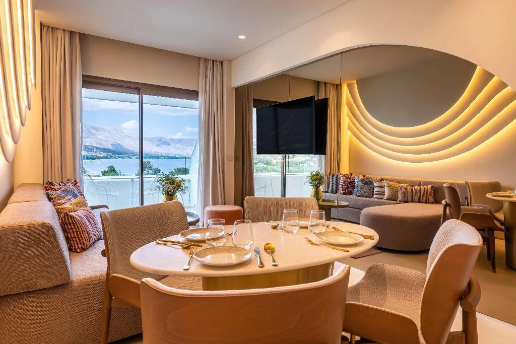SUITE DELUXE SEA VIEW Room, Isla Brown Corinthia Resort & Spa, Curio Collect, Athens
