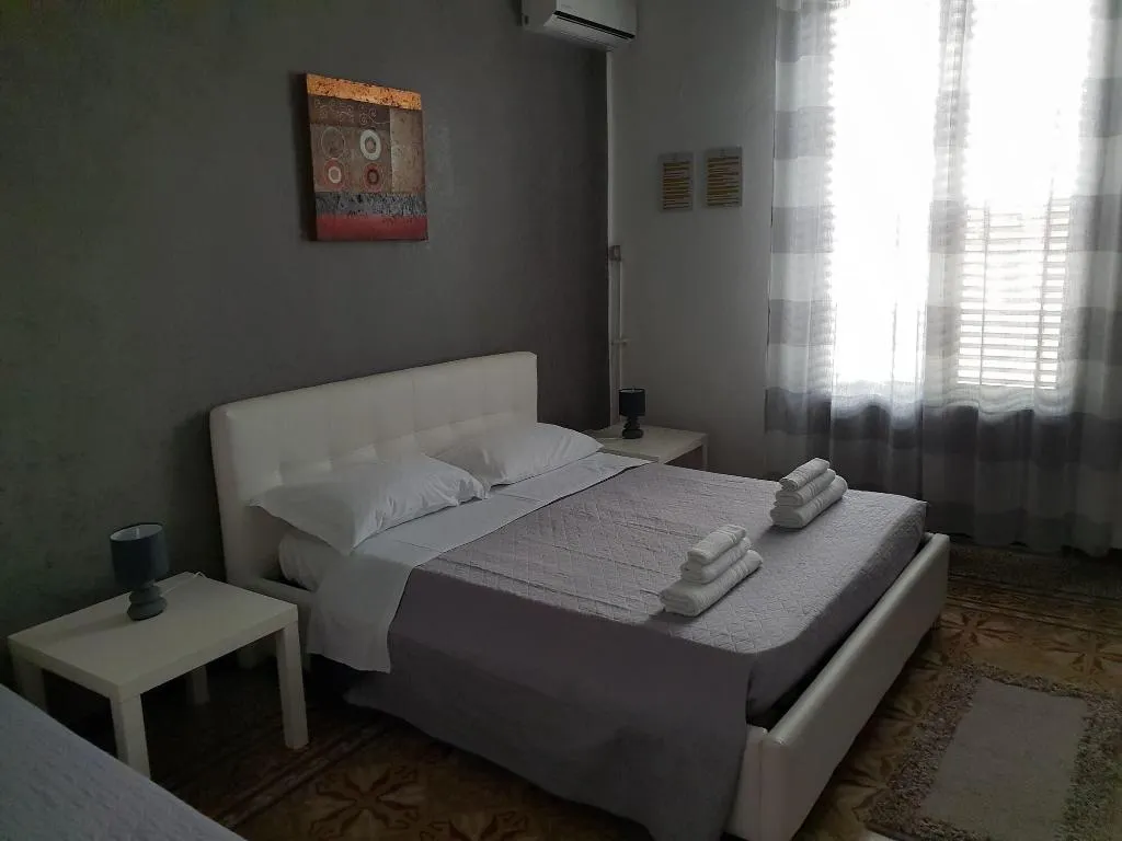 Room, B&B Royal palermo, Palermo