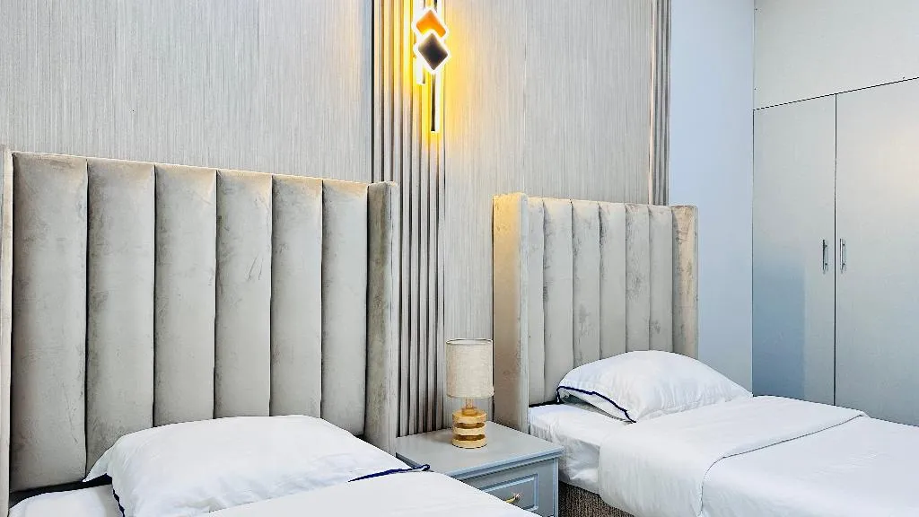 Double or Twin DELUXE Room, Palette San Marino Hotel, Dubai