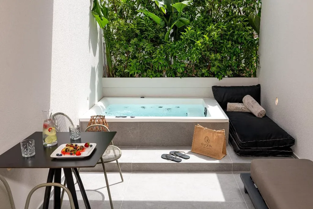 Double or Twin WITH JACUZZI Room, Evanik Chic Hotel, Kos