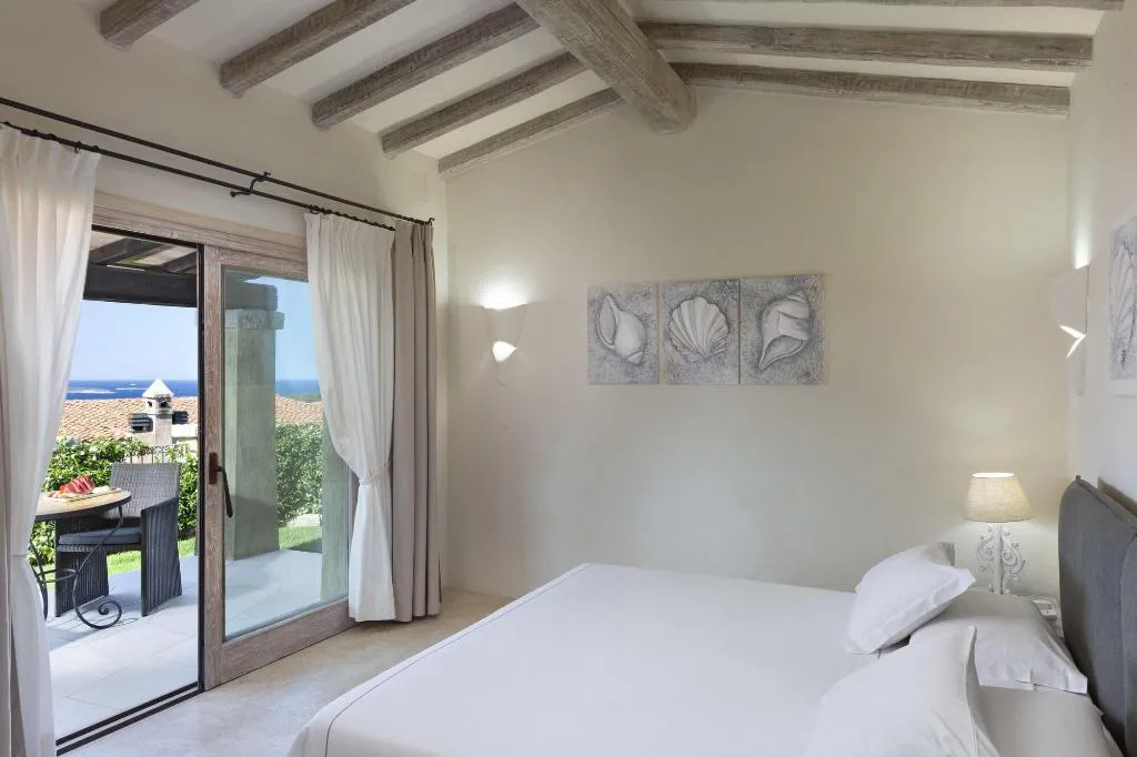 Room, Hotel Li Finistreddi, Olbia