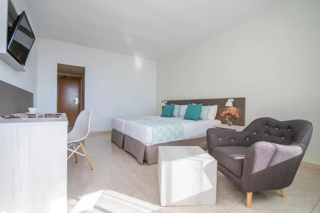 Double or Twin WITH BALCONY Room, Hotel Lloret Santa Rosa by Pierre & Vacances, Costa Brava
