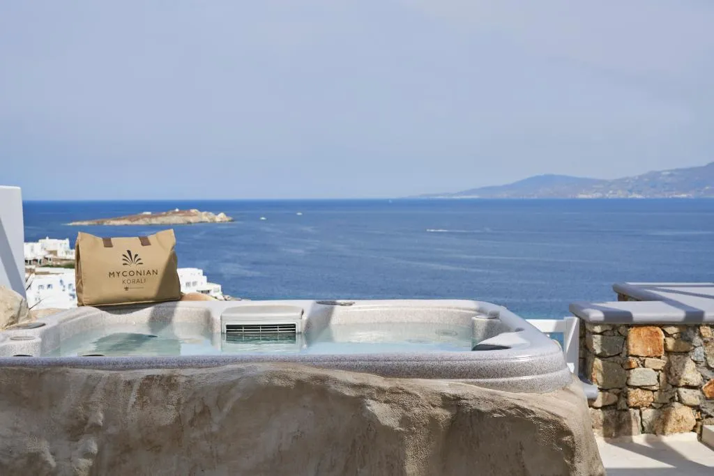 SUITE SEA VIEW ONE BEDROOM Room, Myconian Korali Relais & Chateaux, Mykonos