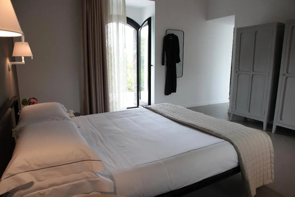 APARTMENT STANDARD Room, Tale' Restaurant&Suite, Catania