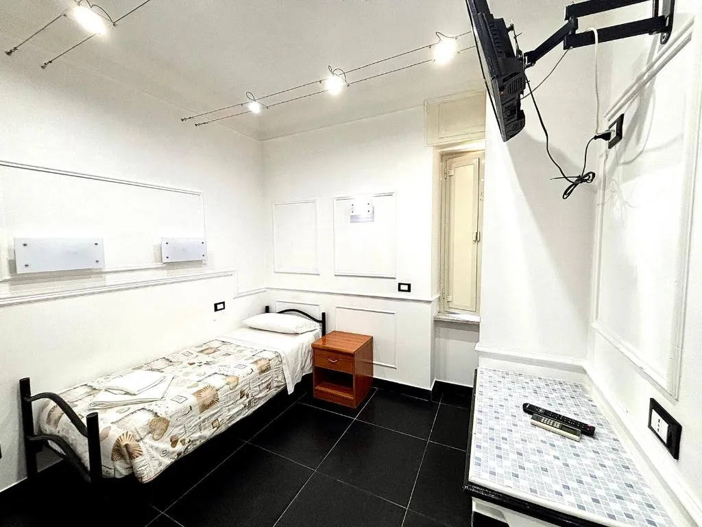 SINGLE STANDARD Room, Palace Rome, Rome