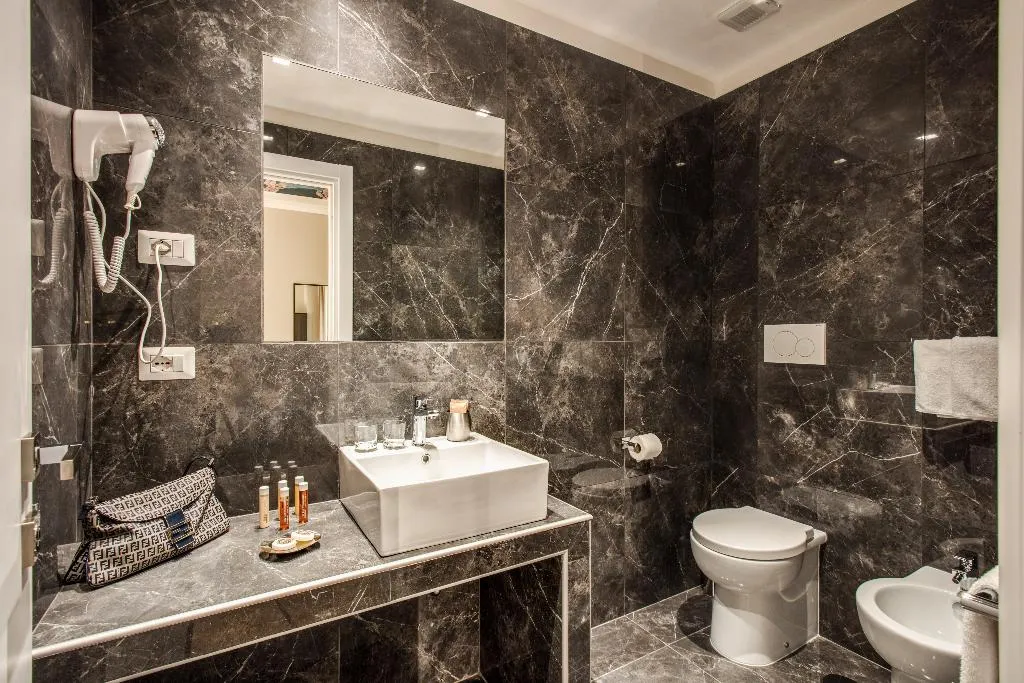 DOUBLE STANDARD Room, Hotel 55 Fiftyfive, Rome