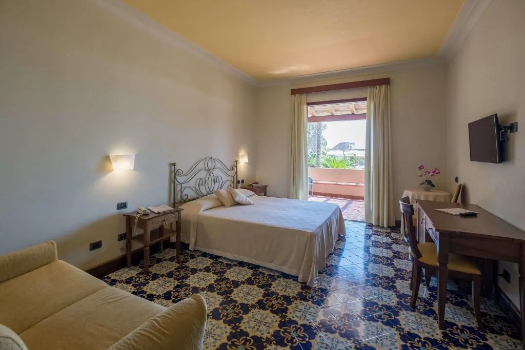 Room, Aktea, Catania