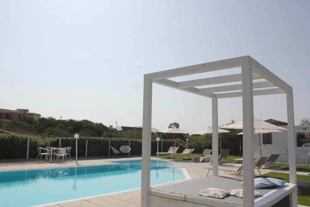 Sports and Entertainment, Al Mare Da Francesca, Olbia
