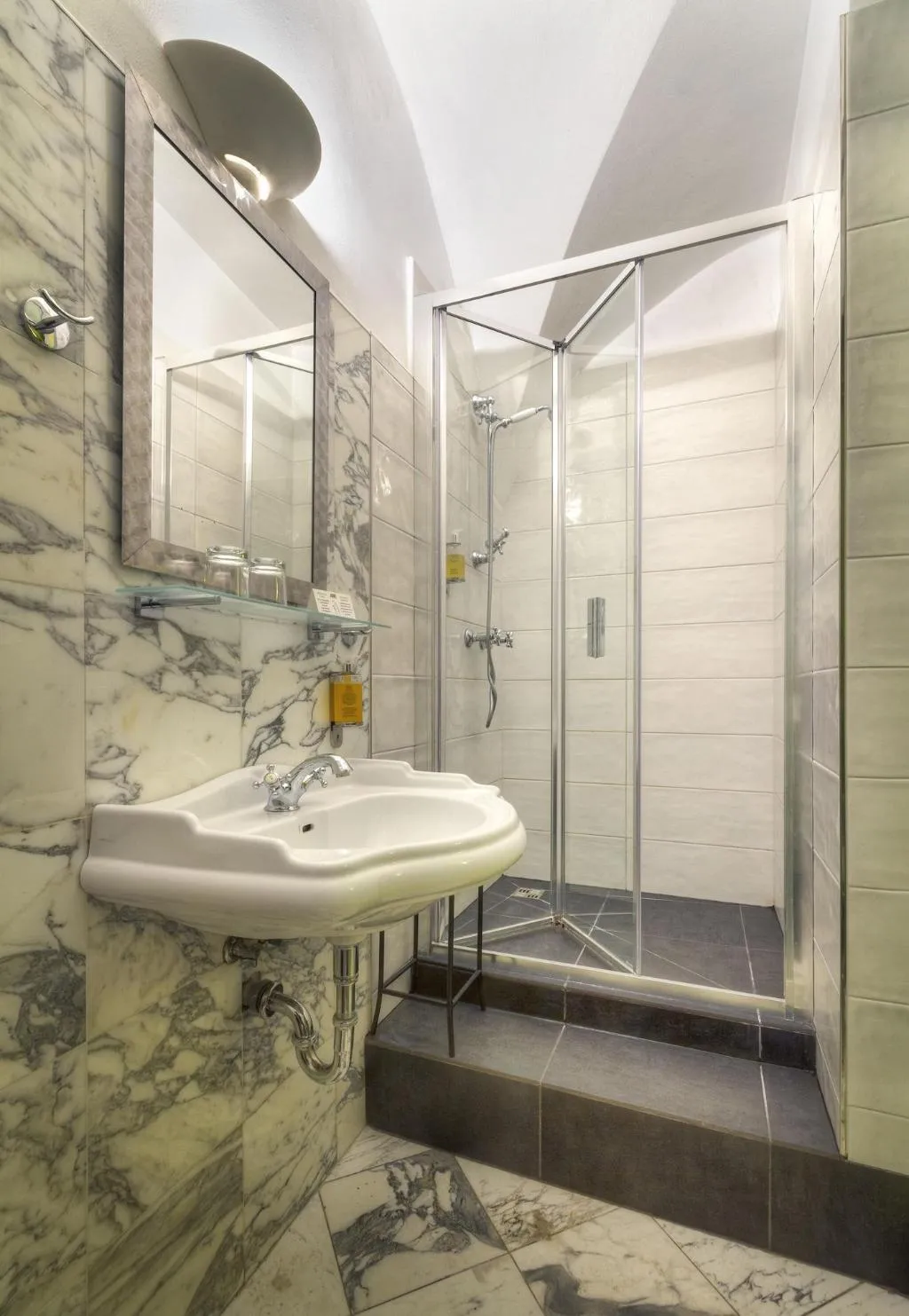 Room, Black Star Suites, Prague