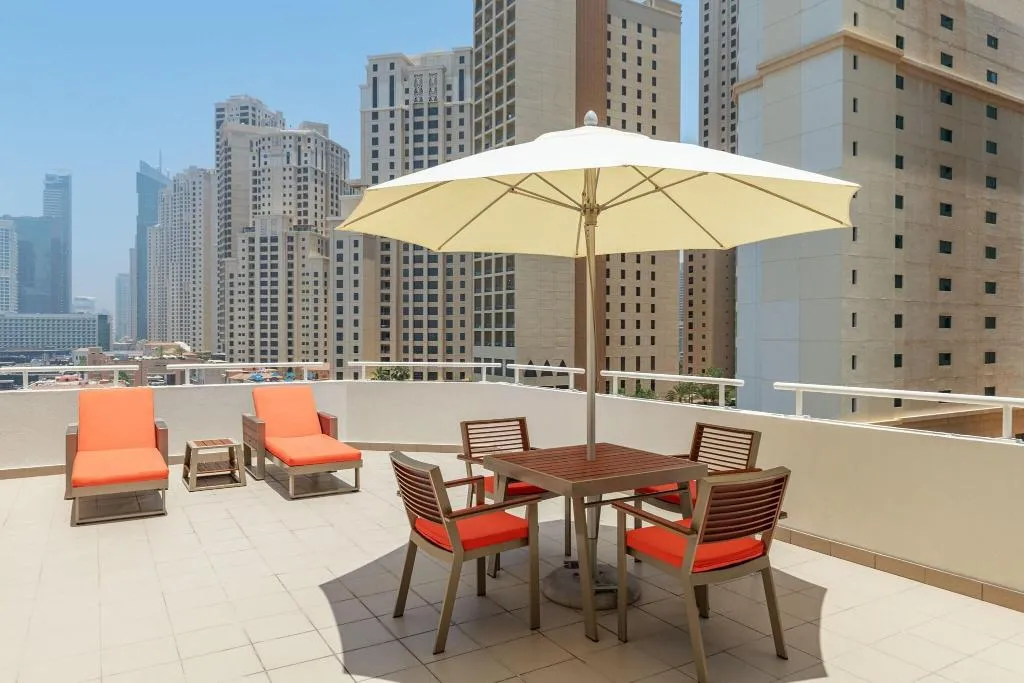DOUBLE DELUXE SEA VIEW Room, Sheraton Jumeirah Beach Resort, Dubai