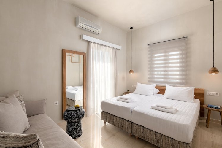 Apollo, Crete