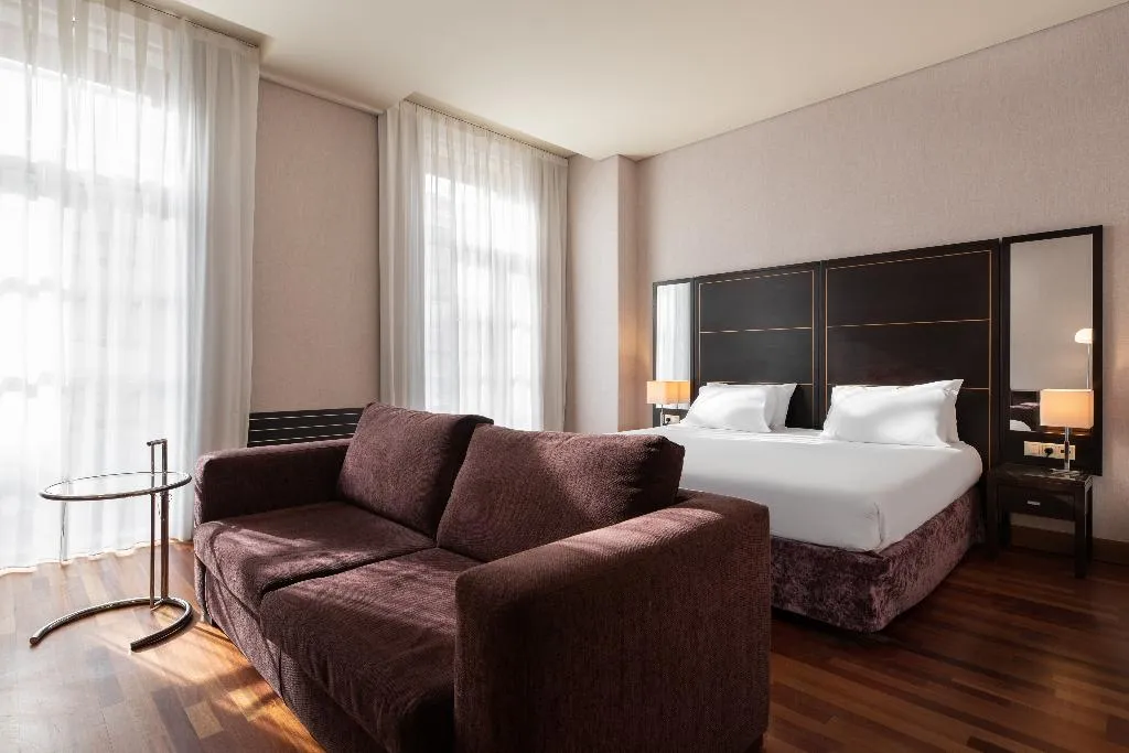 SUITE STANDARD Room, Eurostars das Artes, Porto