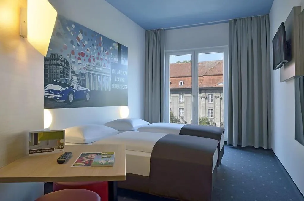 Room, B&B HOTEL Berlin-Charlottenburg, Berlin