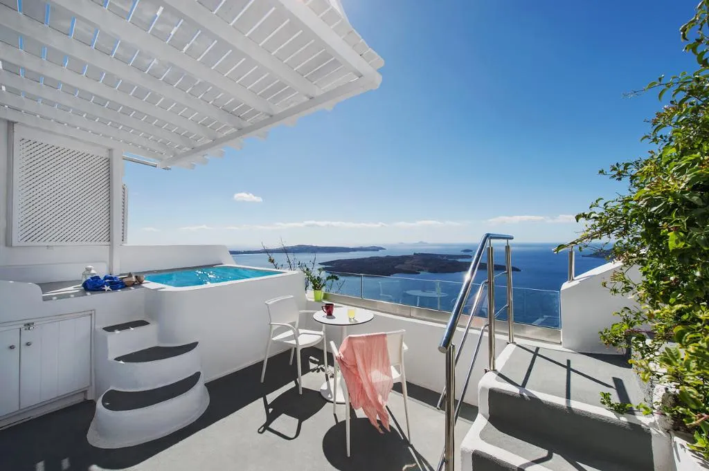 VILLA CAPACITY 4 Room, Pegasus Suites & Spa, Santorini