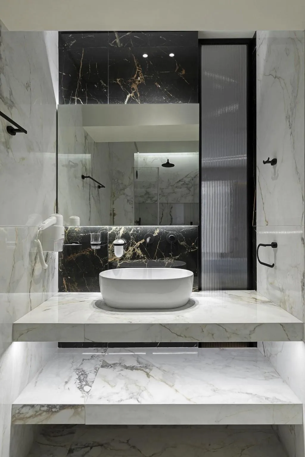 Room, Stanley, Athens