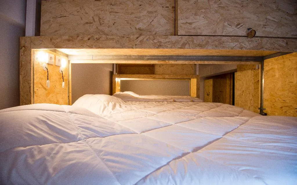 Bed in dormitory CAPACITY 8 Room, Hostel des Arts, Porto