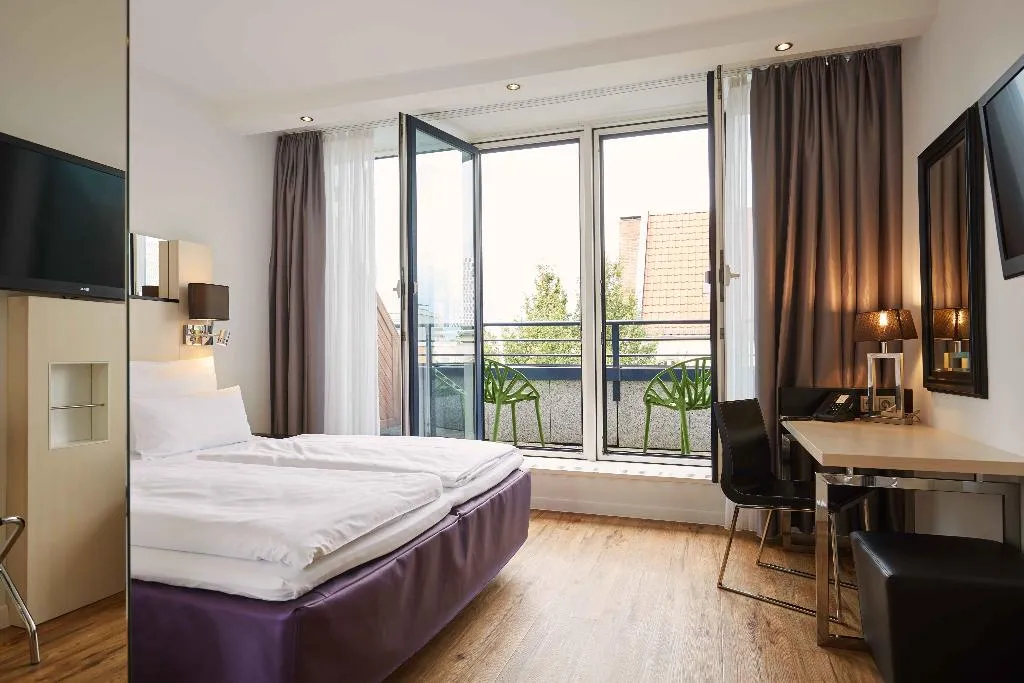 DOUBLE SUPERIOR Room, Scandic Berlin Kurfürstendamm, Berlin