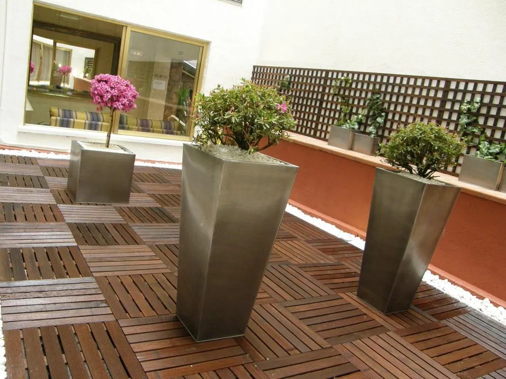 Terrace, Gran Versalles, Madrid