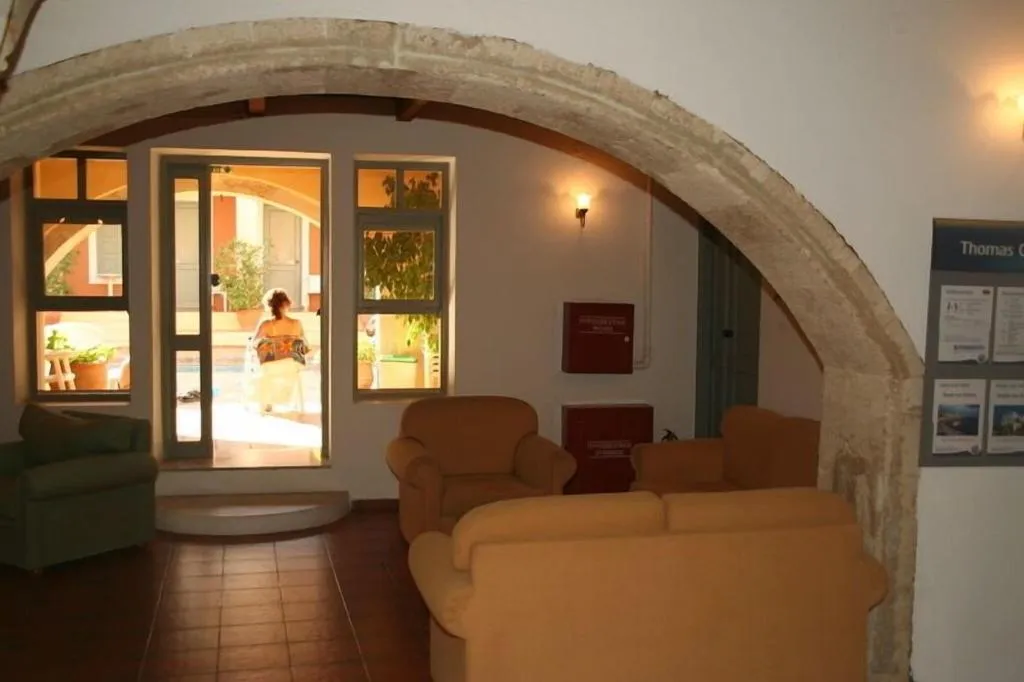 Lobby, Vecchio, Crete