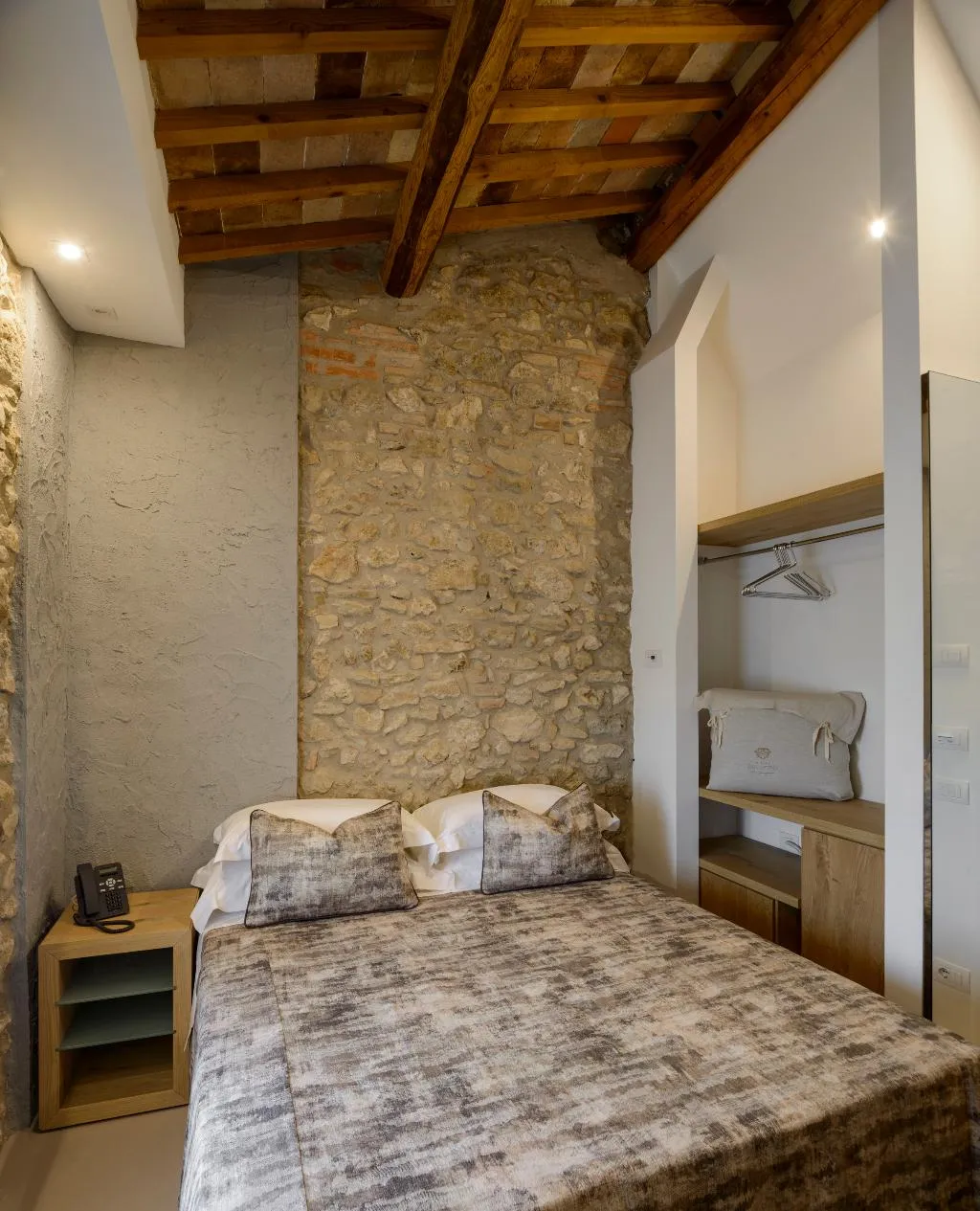 DOUBLE BASIC Room, Tenuta Sovestro, Florence