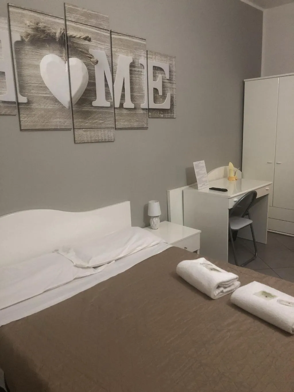 Room, Guest House Brianza Room, Milan