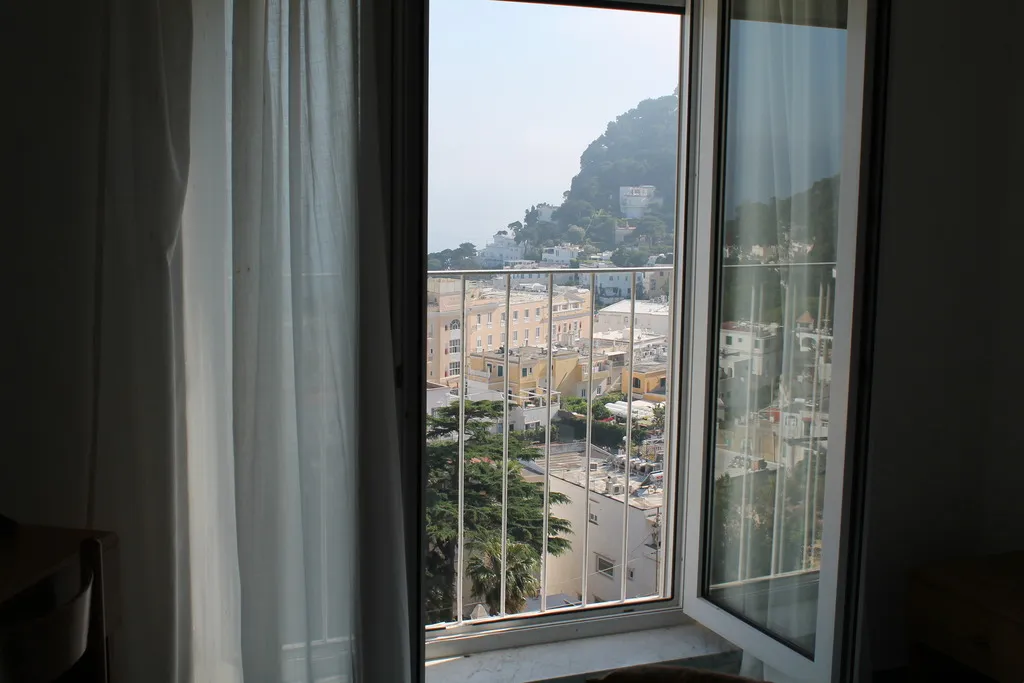 Double or Twin CLASSIC SEA VIEW Room, Esperia, Naples