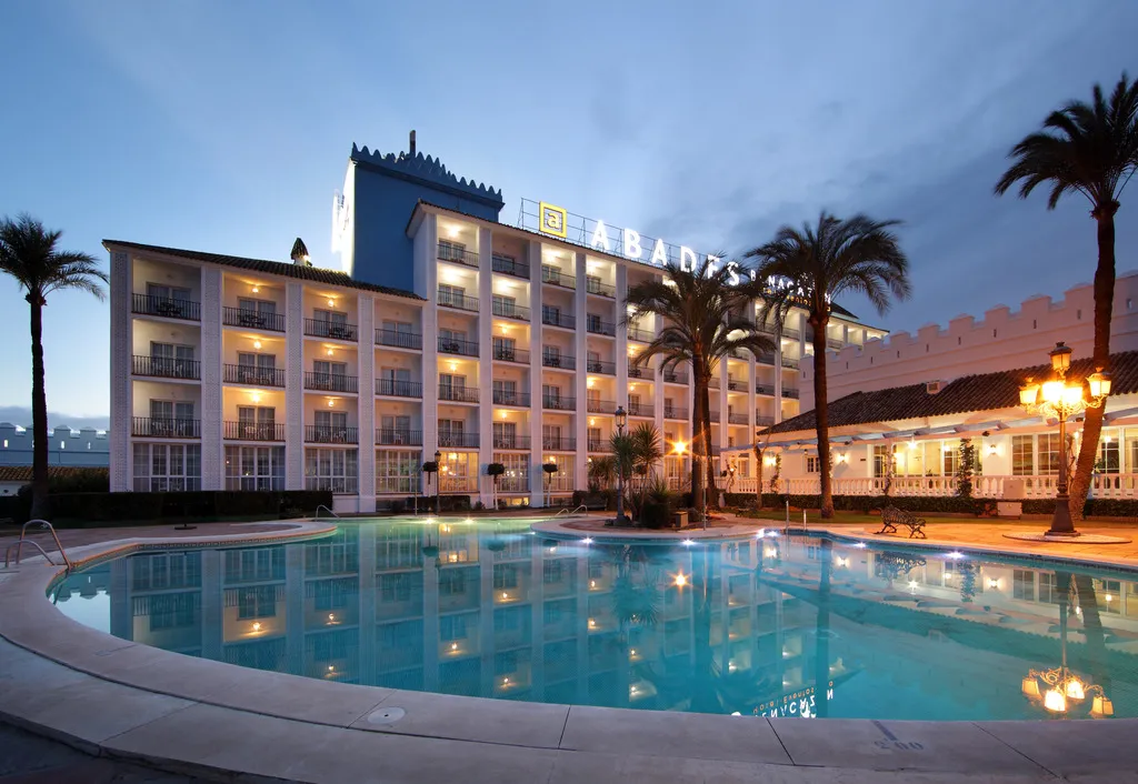 Pool, Abades Benacazon, Seville