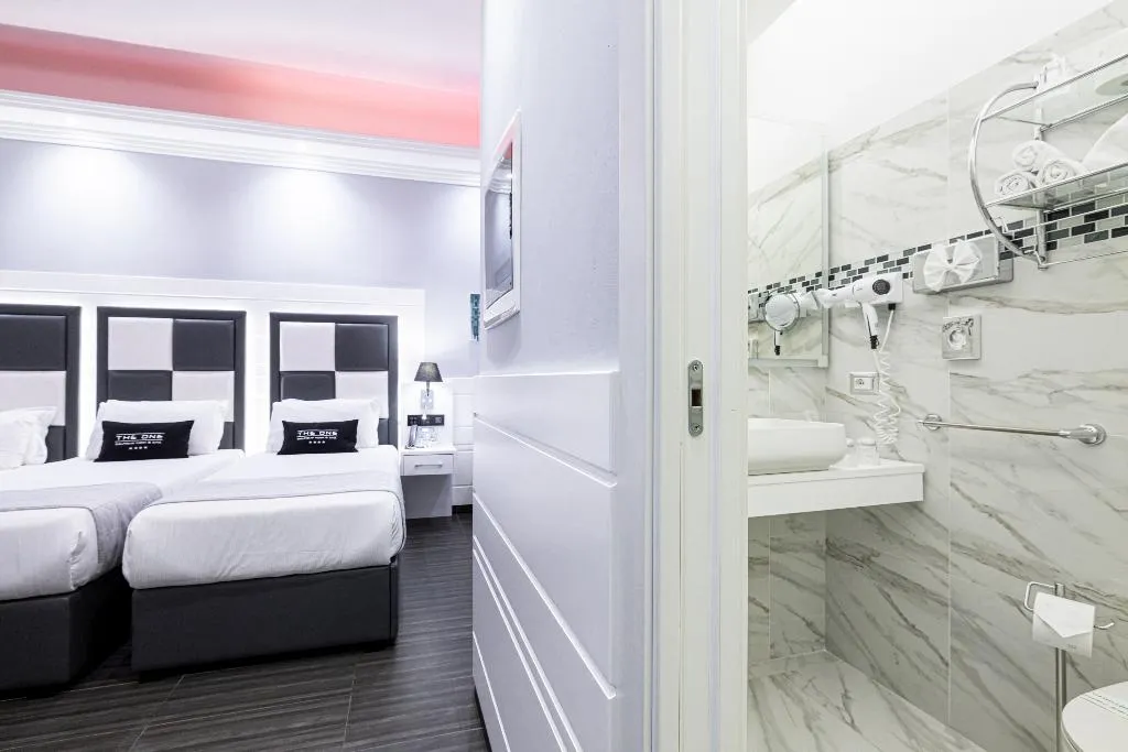QUADRUPLE COMFORT Room, THE ONE Boutique Hotel & SPA Rome, Rome
