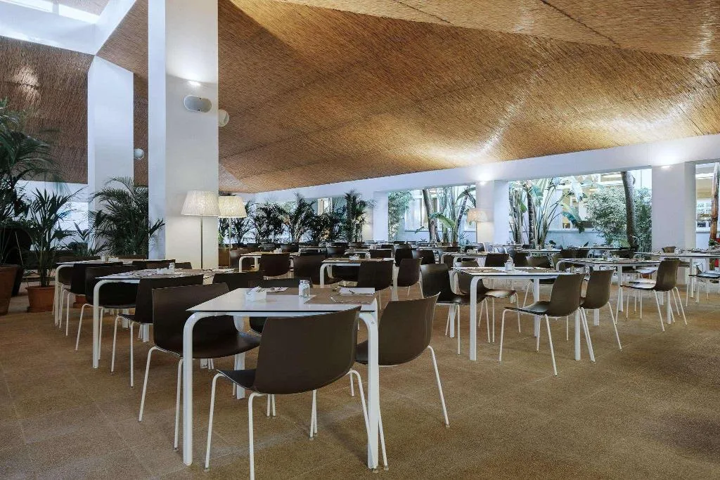 Restaurant, Prinsotel la Pineda, Majorca