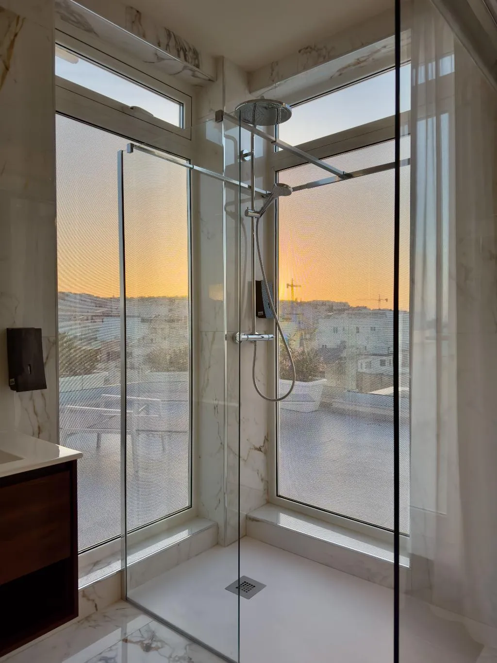 DOUBLE WITH JACUZZI Room, C'est La Vie Boutik Swieqi, Malta