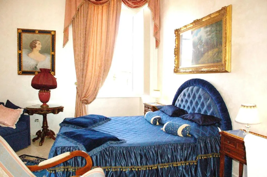 Room, Charme Holidays Colosseum, Naples