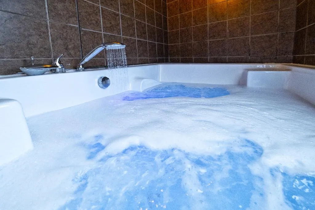 DOUBLE DELUXE WITH JACUZZI Room, Terra Rossa Suites, Antalya