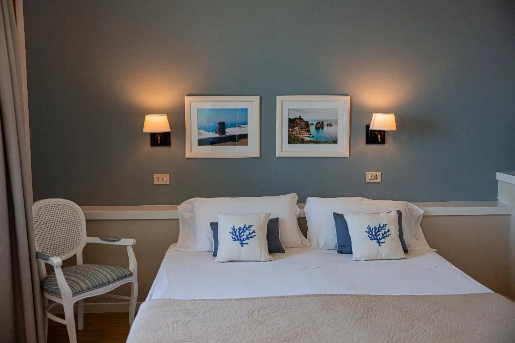 TRIPLE SUPERIOR Room, Punta Nord-Est, Palermo