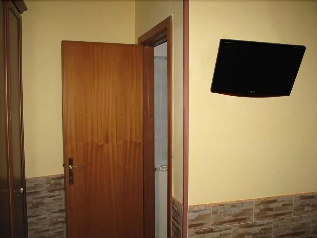 Room, Pensione Enea, Naples