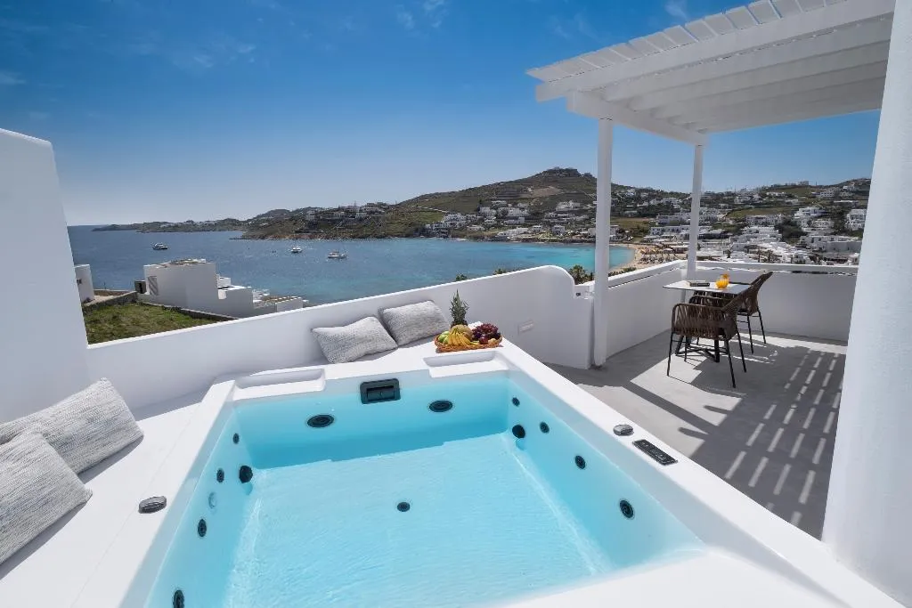 JUNIOR SUITE WITH JACUZZI Room, Deliades, Mykonos