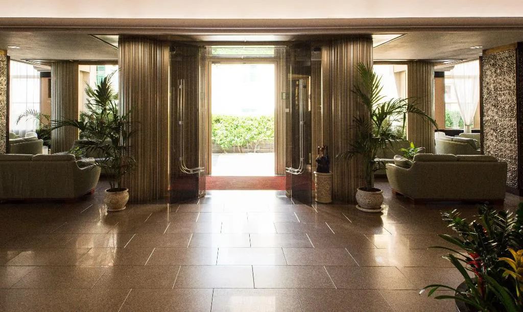 Lobby, Pietra Di Luna, Naples
