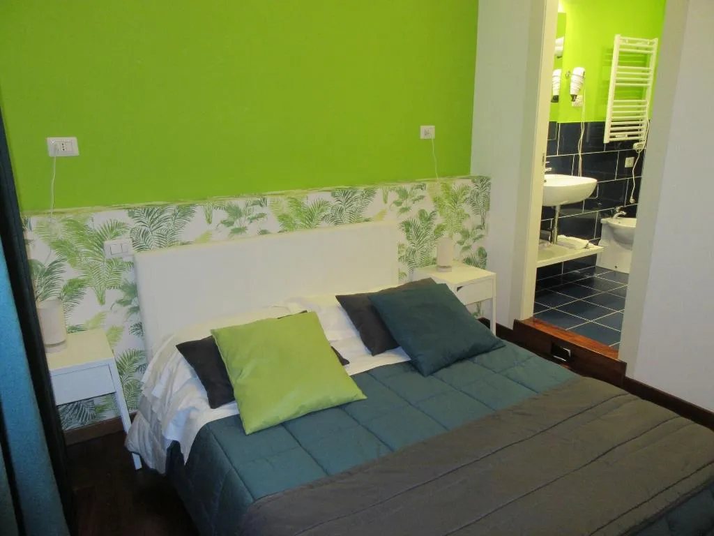 Room, B&B Rettifilo, Naples