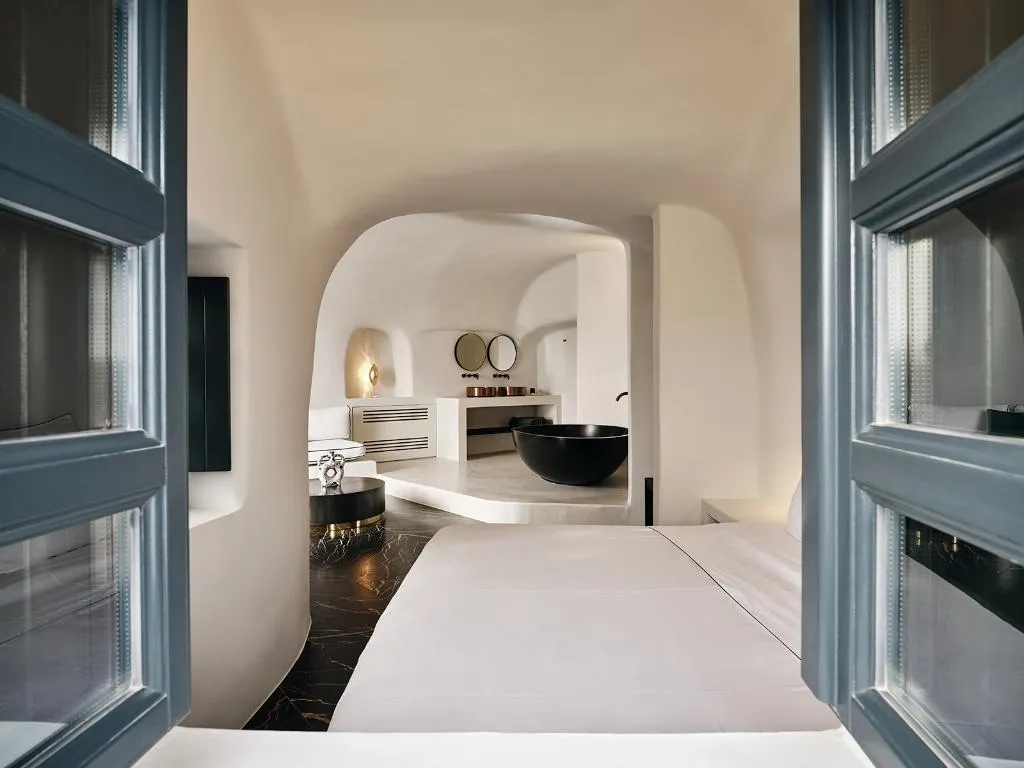 SUITE HONEYMOON Room, Abyss Santorini, Santorini