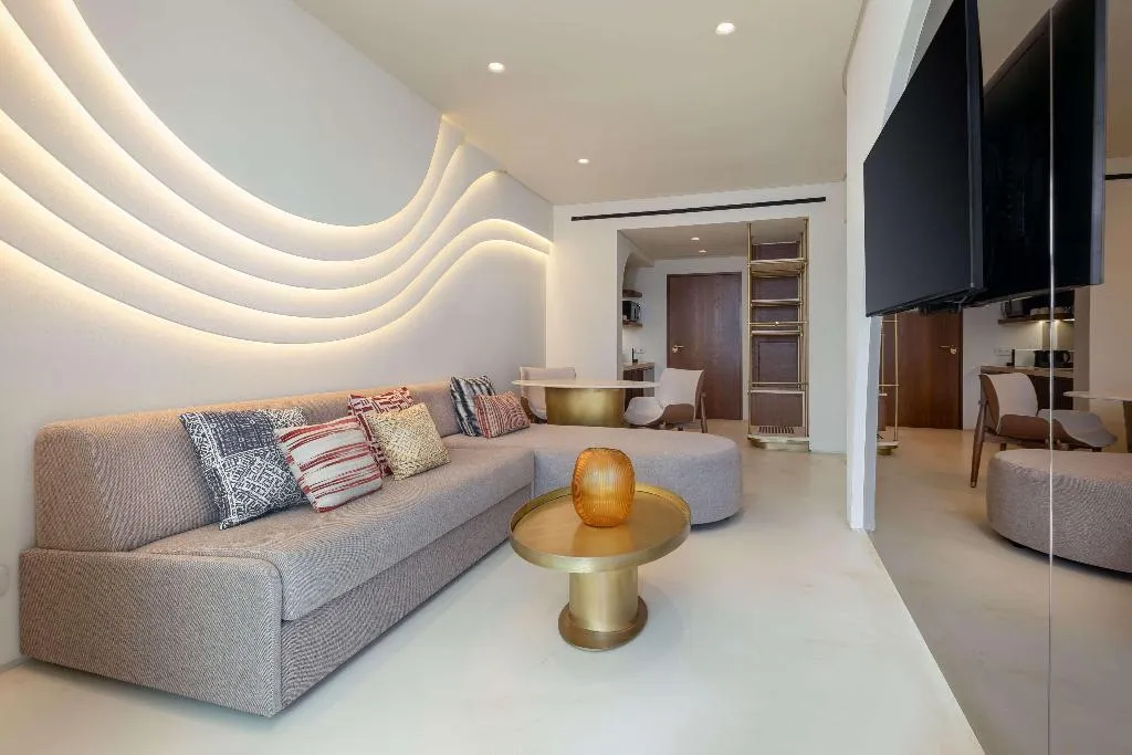 SUITE DELUXE SEA VIEW Room, Isla Brown Corinthia Resort & Spa, Curio Collect, Athens