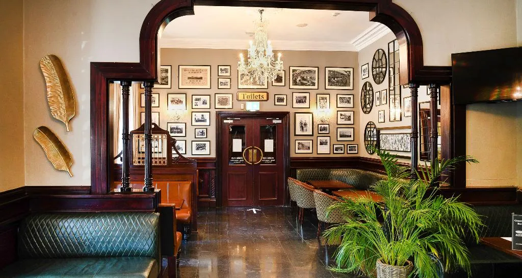 Bar, Blarney Woollen Mills Hotel BW Signature Col, Cork